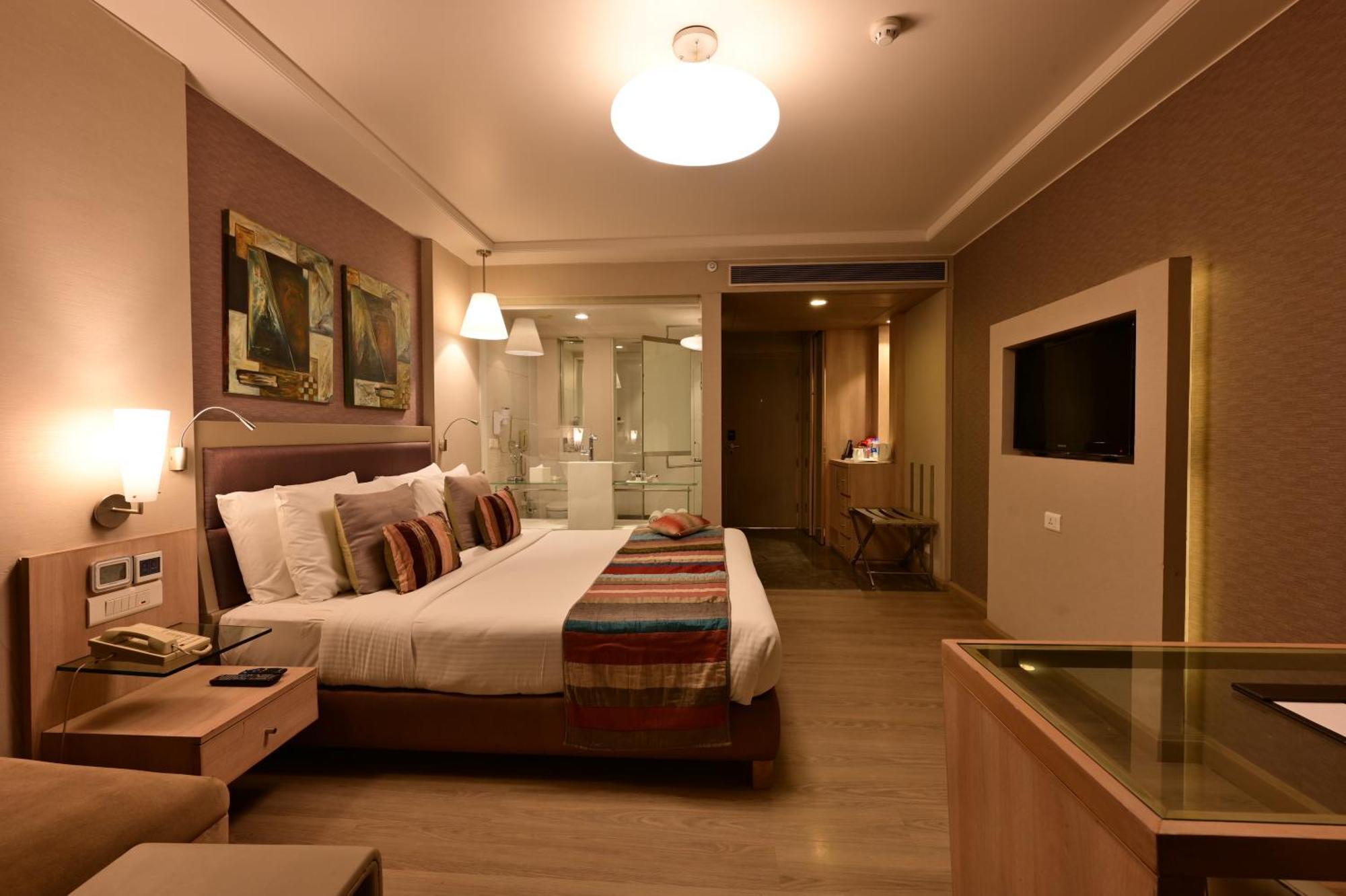 Clarens Hotel Gurgaon Eksteriør billede